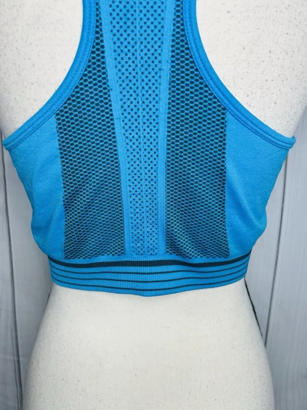Be Inspired Electric Blue Sports Bra Size XL Racerback Removeable Pads